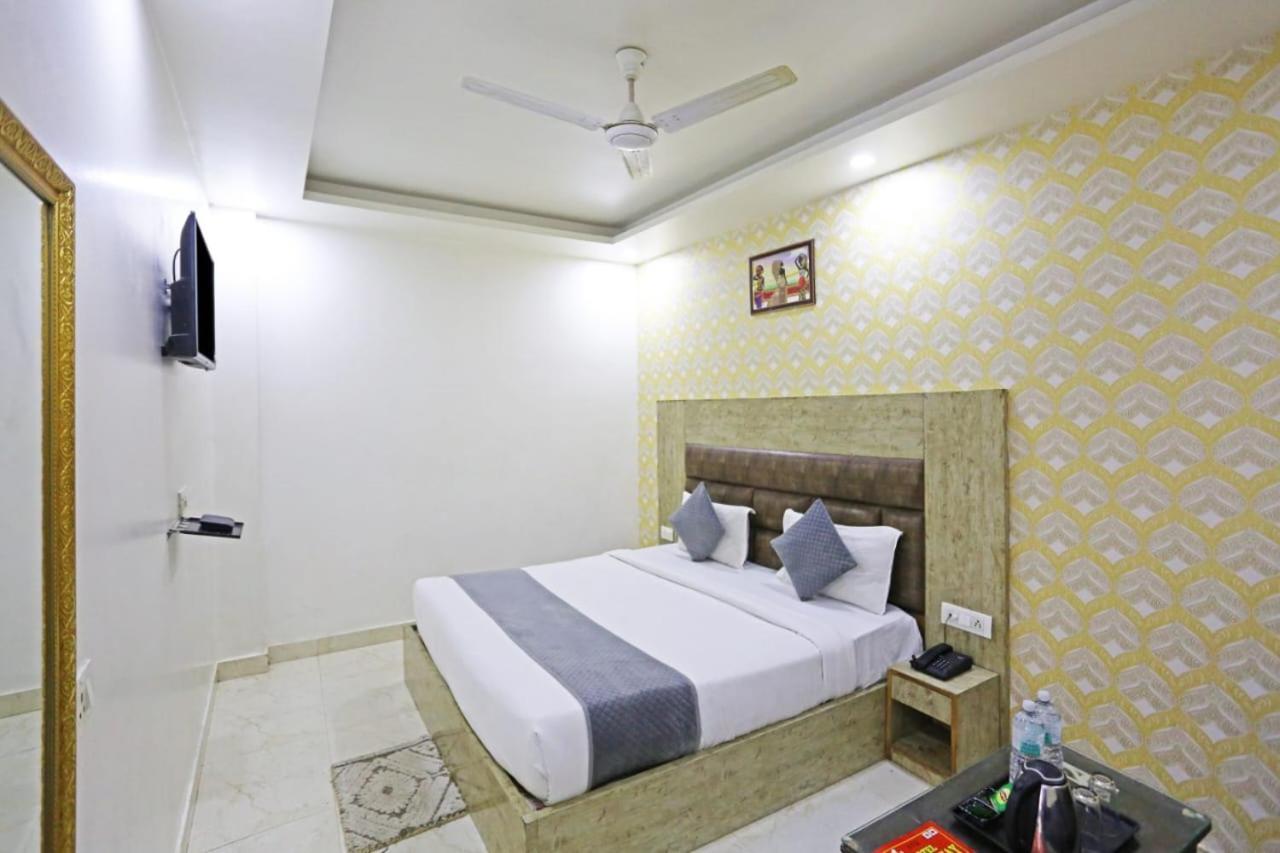 Hotel Broadway Near Delhi Airport Nova Deli Exterior foto