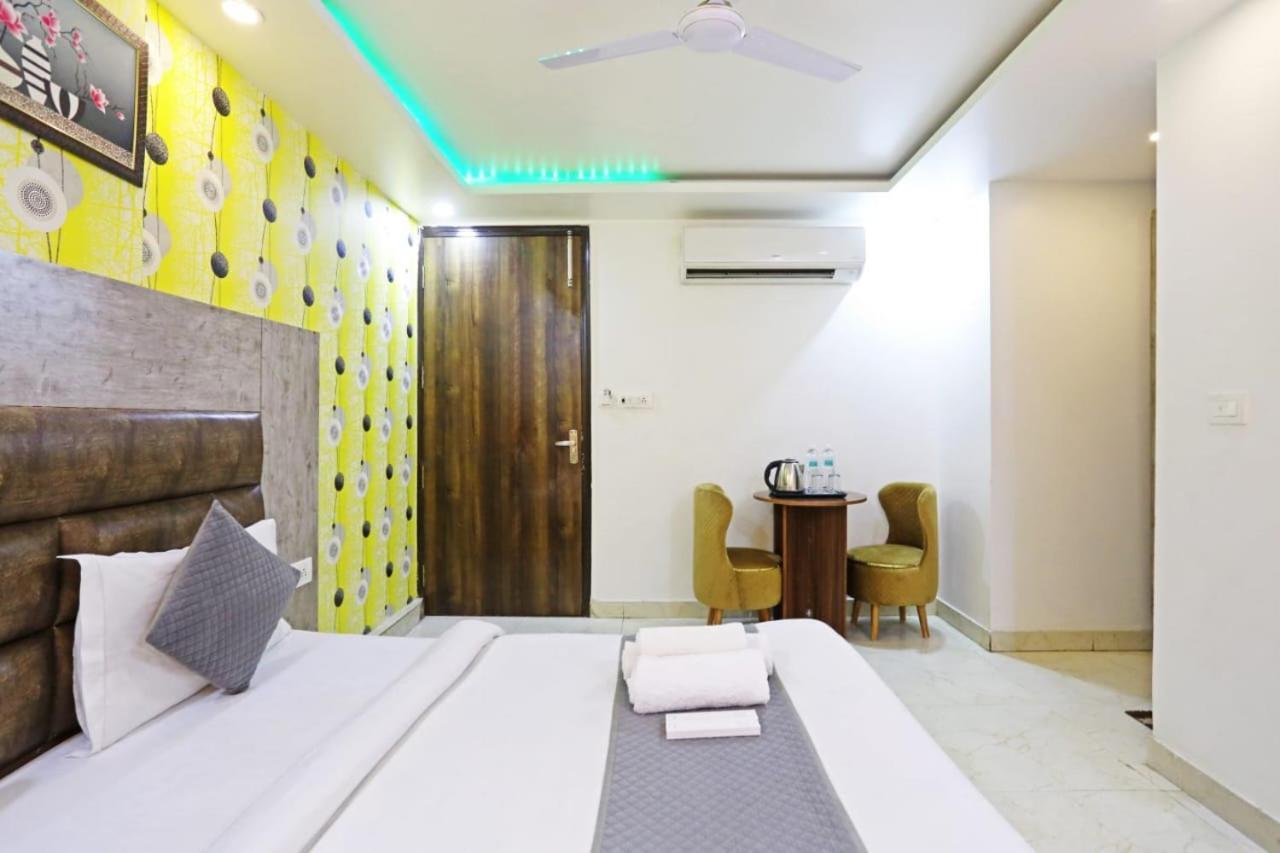 Hotel Broadway Near Delhi Airport Nova Deli Exterior foto