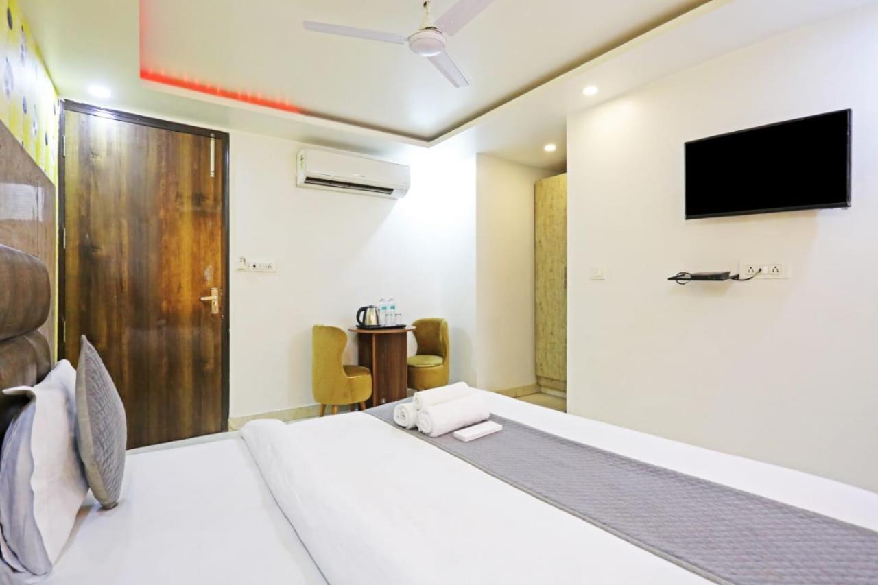 Hotel Broadway Near Delhi Airport Nova Deli Exterior foto