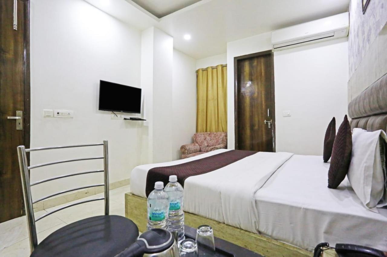 Hotel Broadway Near Delhi Airport Nova Deli Exterior foto