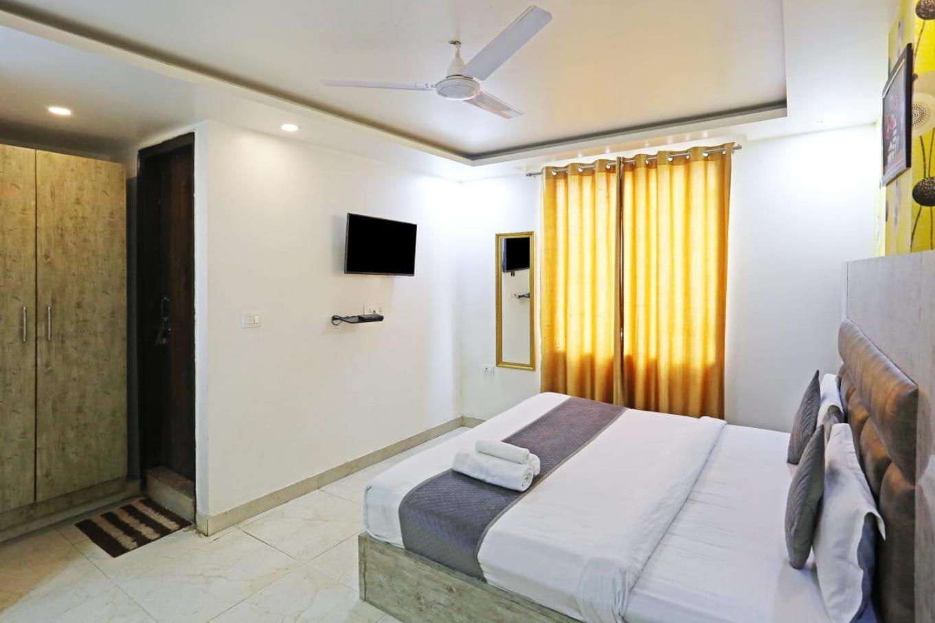 Hotel Broadway Near Delhi Airport Nova Deli Exterior foto