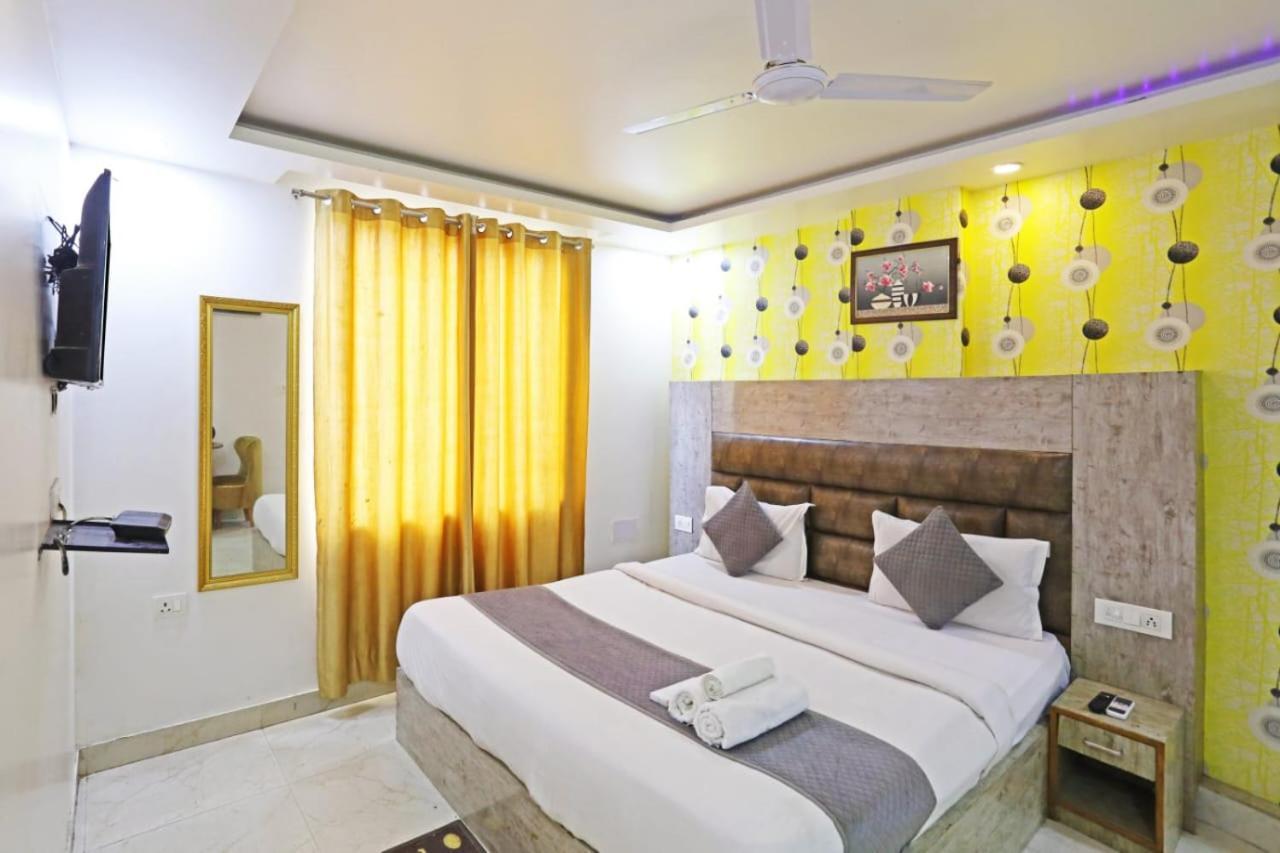 Hotel Broadway Near Delhi Airport Nova Deli Exterior foto
